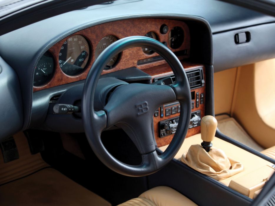 Bugatti EB 110 história technika interiér