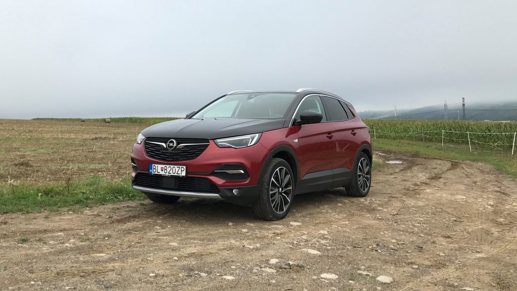 2020 Opel Grandland X Plug In Hybrid4 test recenzia