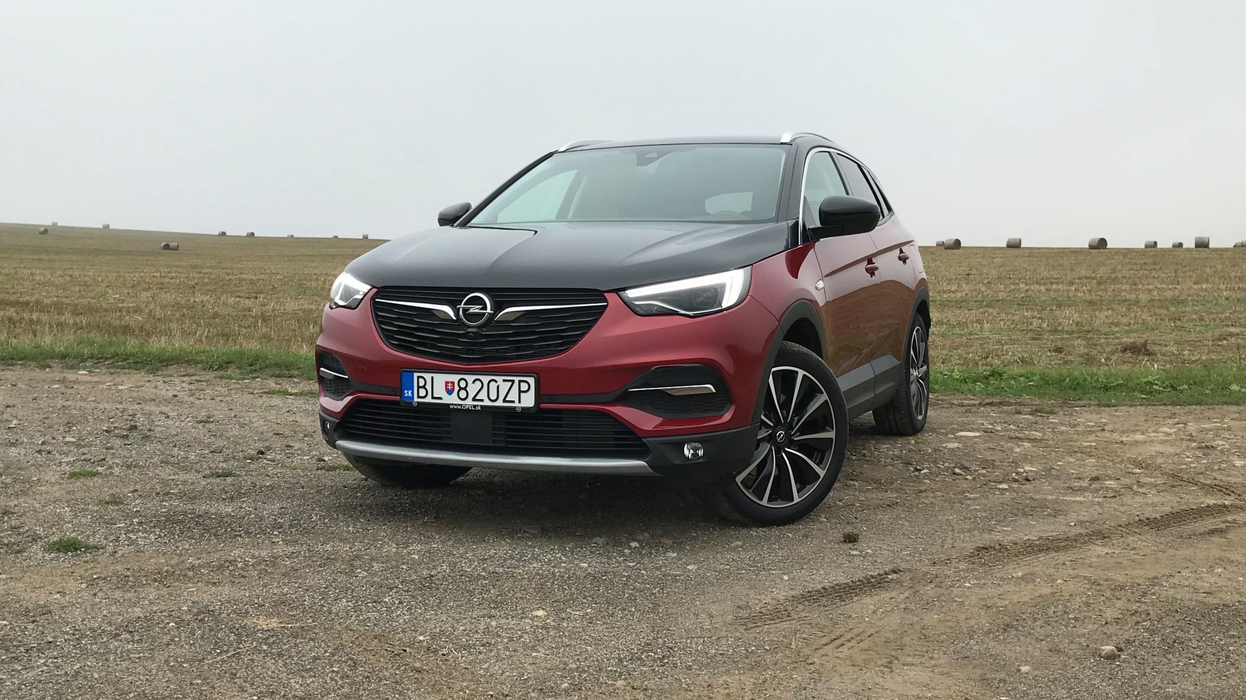 2020 Opel Grandland X Plug In Hybrid4 test recenzia