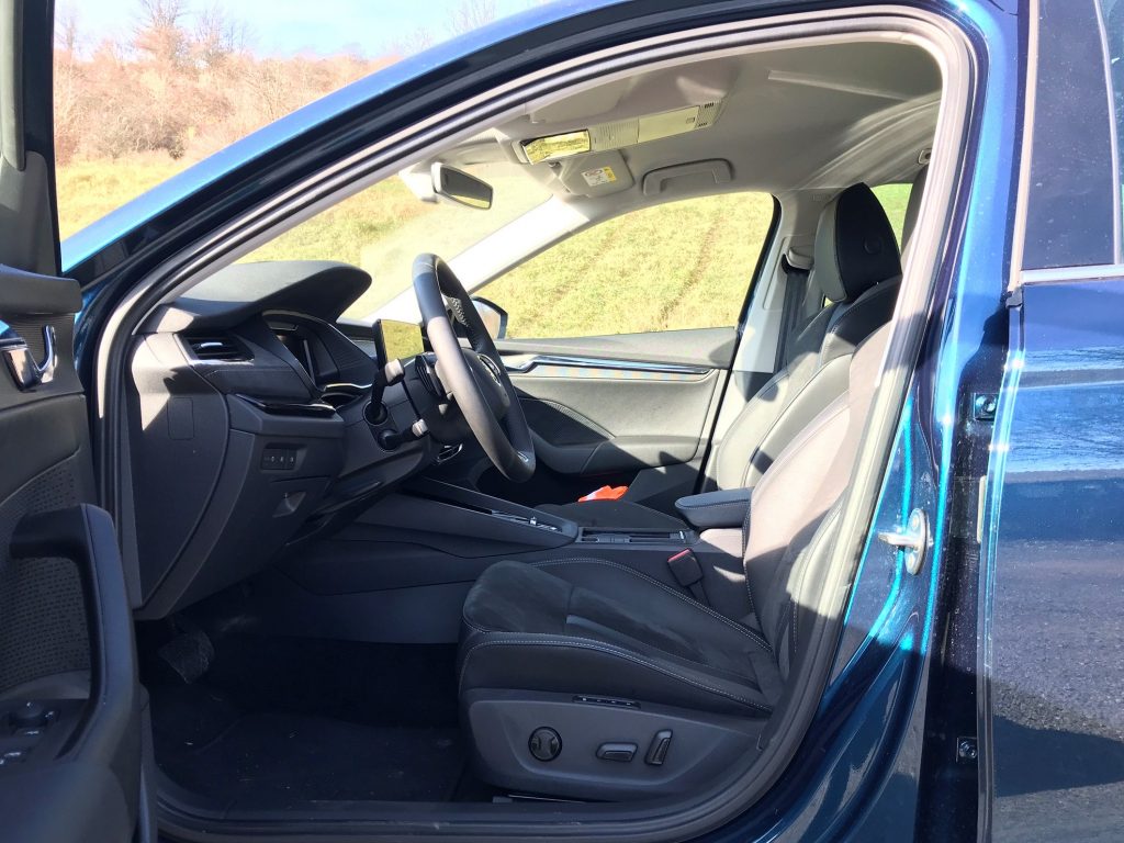 2020 Škoda Octavia Combi G-Tec Style 4. gen. test recenzia skúsenosti interiér