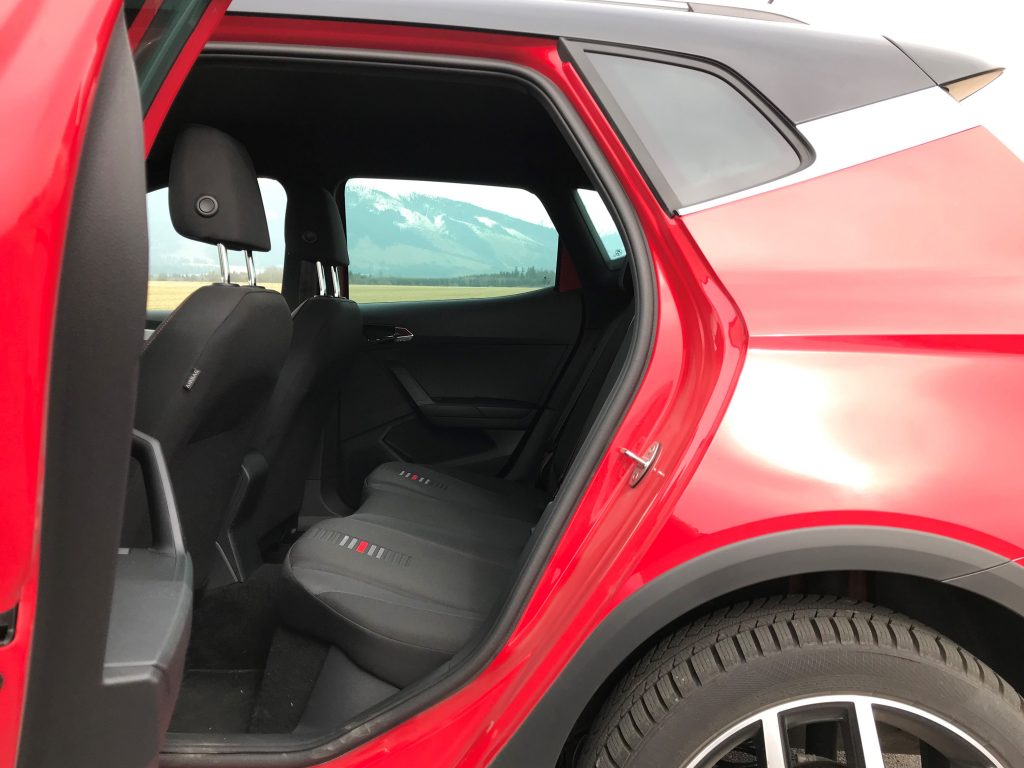 2020 Seat Arona 1.5 TSI FR REDline test recenzia skúsenosti interiér