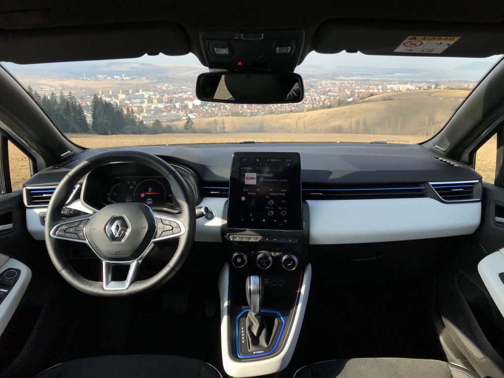 2020 Renault Clio E-Tech Hybrid test recenzia skúsenosti interiér