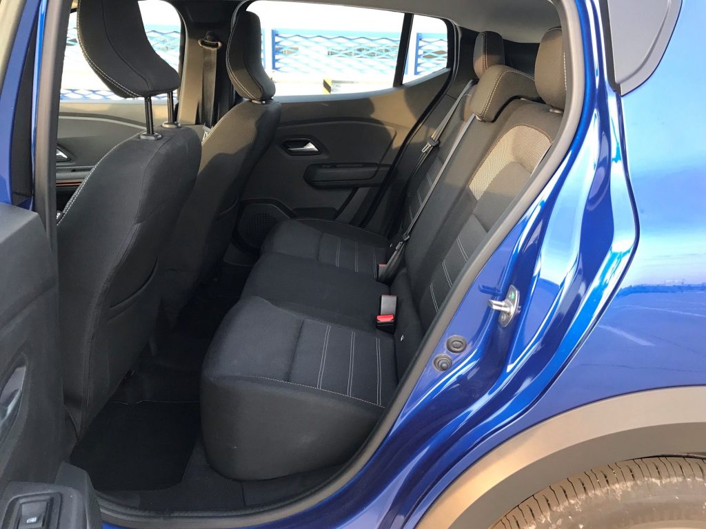 2021 Dacia Sandero Stepway TCe 90 CVT test recenzia skúsenosti interiér