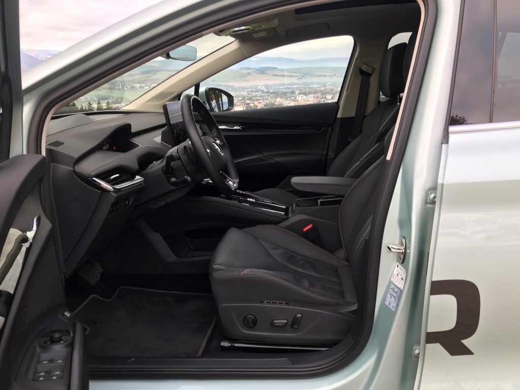 2021 Škoda Enyaq iV 80 test recenzia skúsenosti interiér