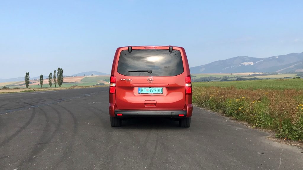 2021 Opel Zafira-e Life 75 kWh test recenzia skúsenosti dojazd