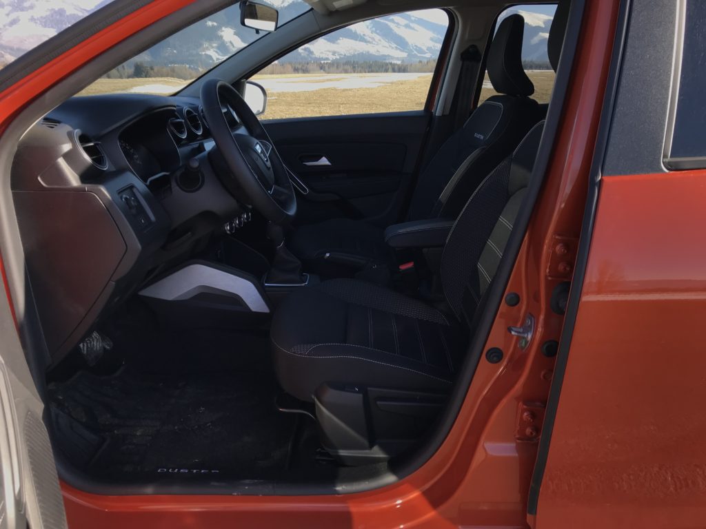 2022 Dacia Duster 1.3 TCe 150 EDC test recenzia skúsenosti interiér