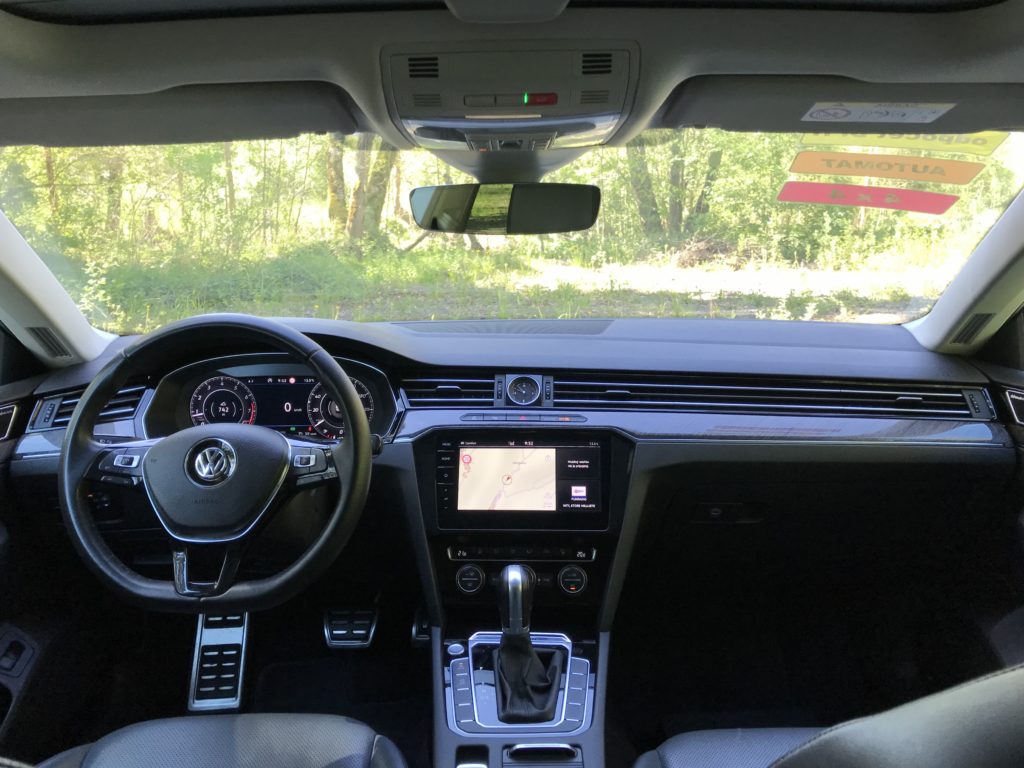 2018 Volkswagen Arteon 2.0 TSI test recenzia skúsenosti