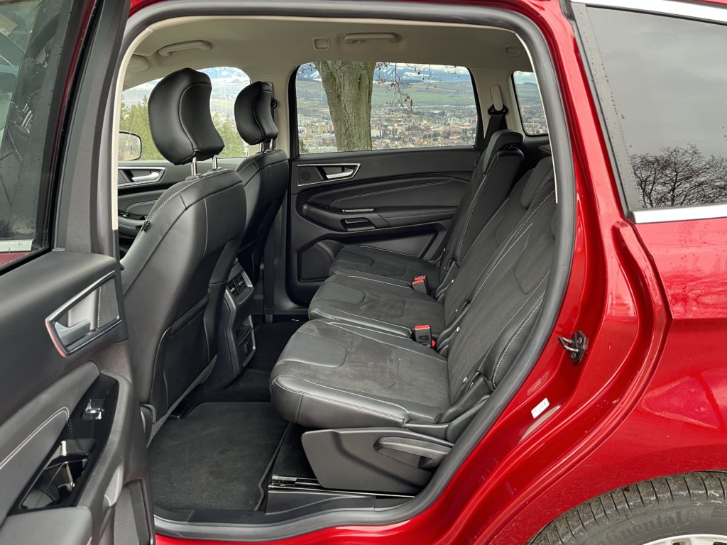 2018 Ford S-Max 2.0 TDCi 4x4 2. gen. test jazdenky recenzia skúsenosti zadne sedadla