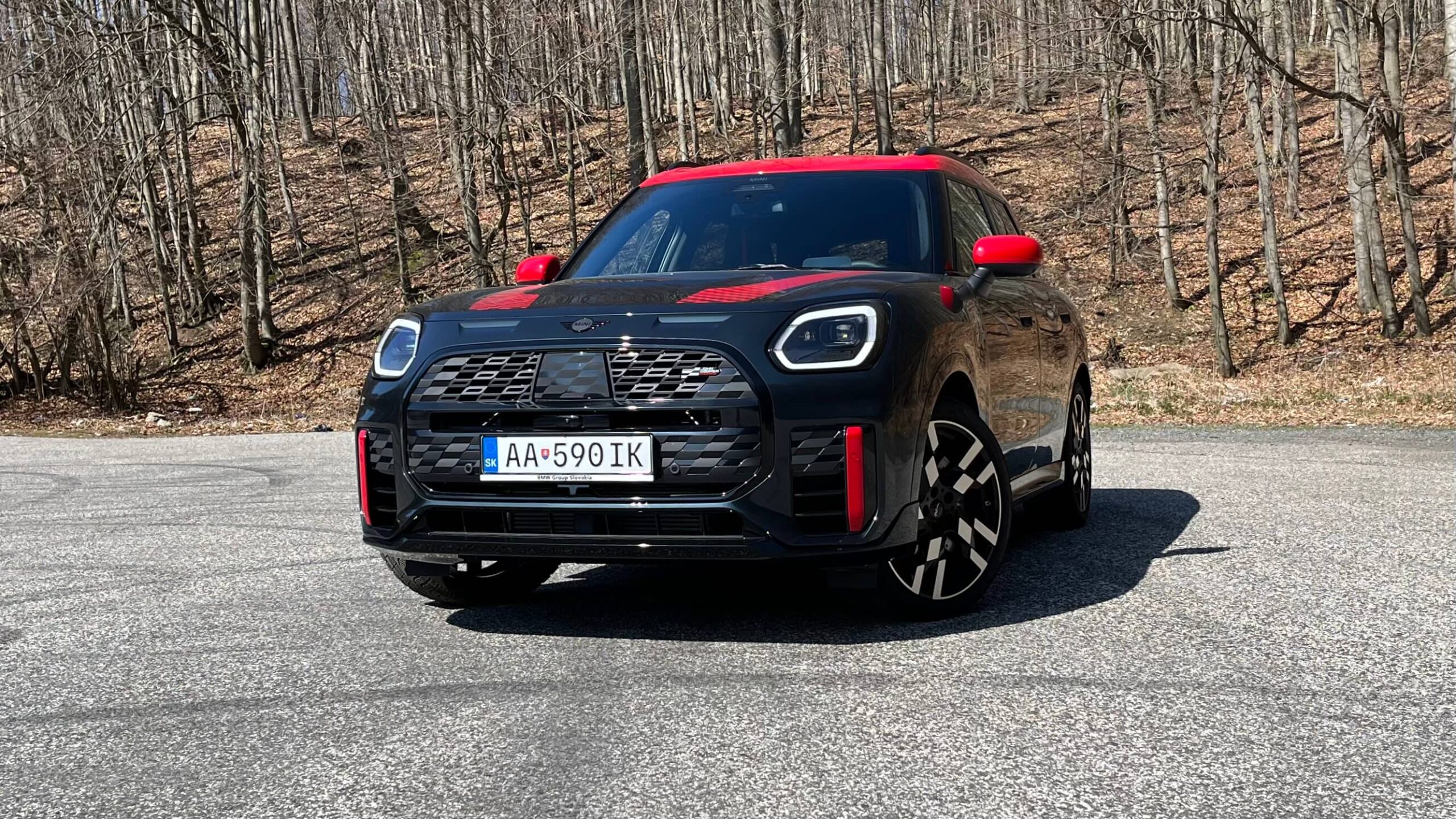 2024 Mini Countryman JCW ALL4 test recenzia skúsenosti