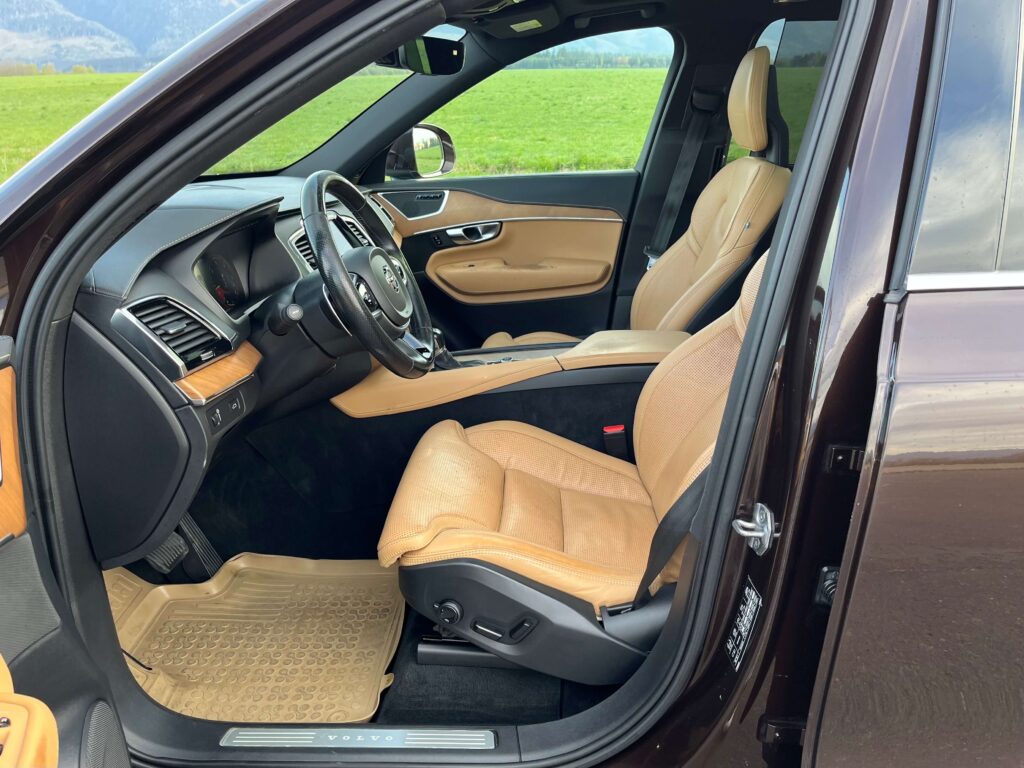 2018 Volvo XC90 D5 test recenzia skúsenosti interiér