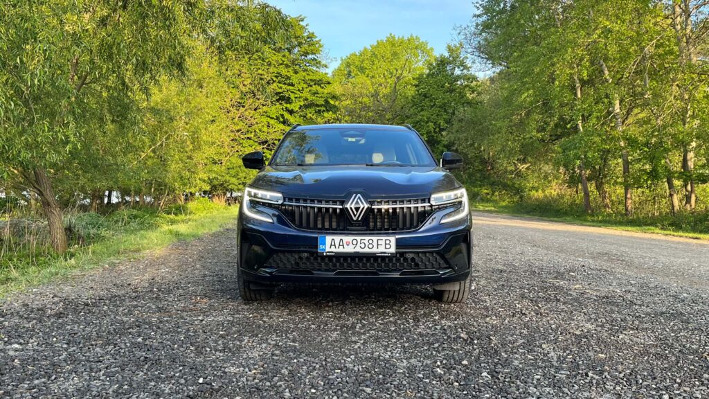 2024 Renault Espace E-Tech Hybrid test recenzia skúsenosti