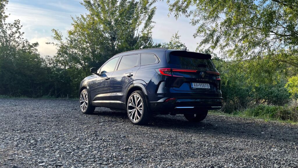 2024 Renault Espace E-Tech Hybrid test recenzia skúsenosti