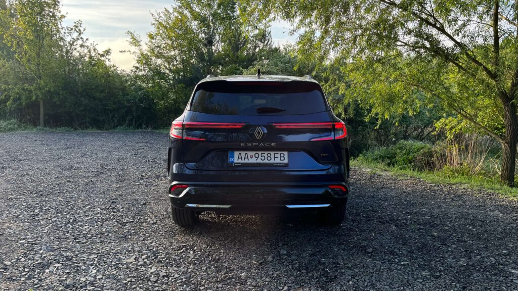 2024 Renault Espace E-Tech Hybrid test recenzia skúsenosti