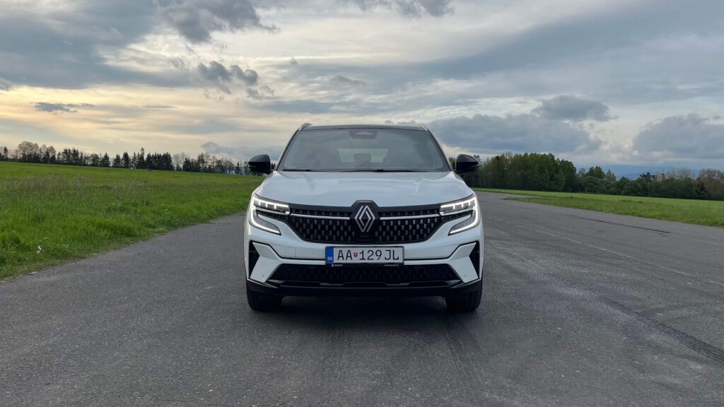 2024 Renault Austral E-Tech Hybrid test recenzia skúsenosti