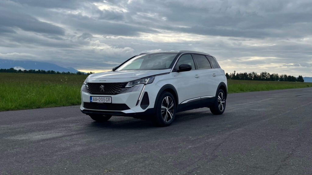 2024 Peugeot 5008 1.2 Hybrid test recenzia skúsenosti