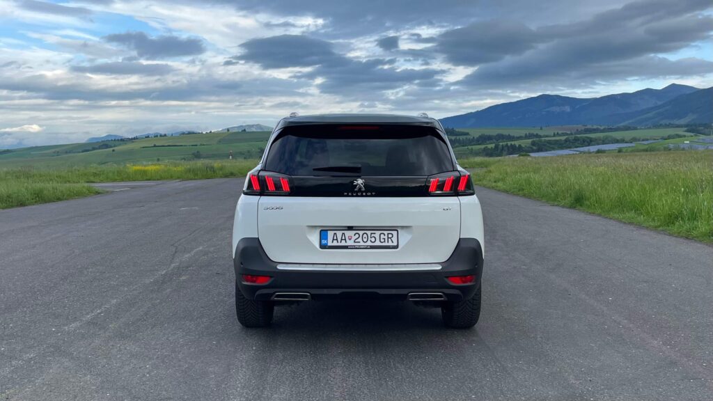 2024 Peugeot 5008 1.2 Hybrid test recenzia skúsenosti