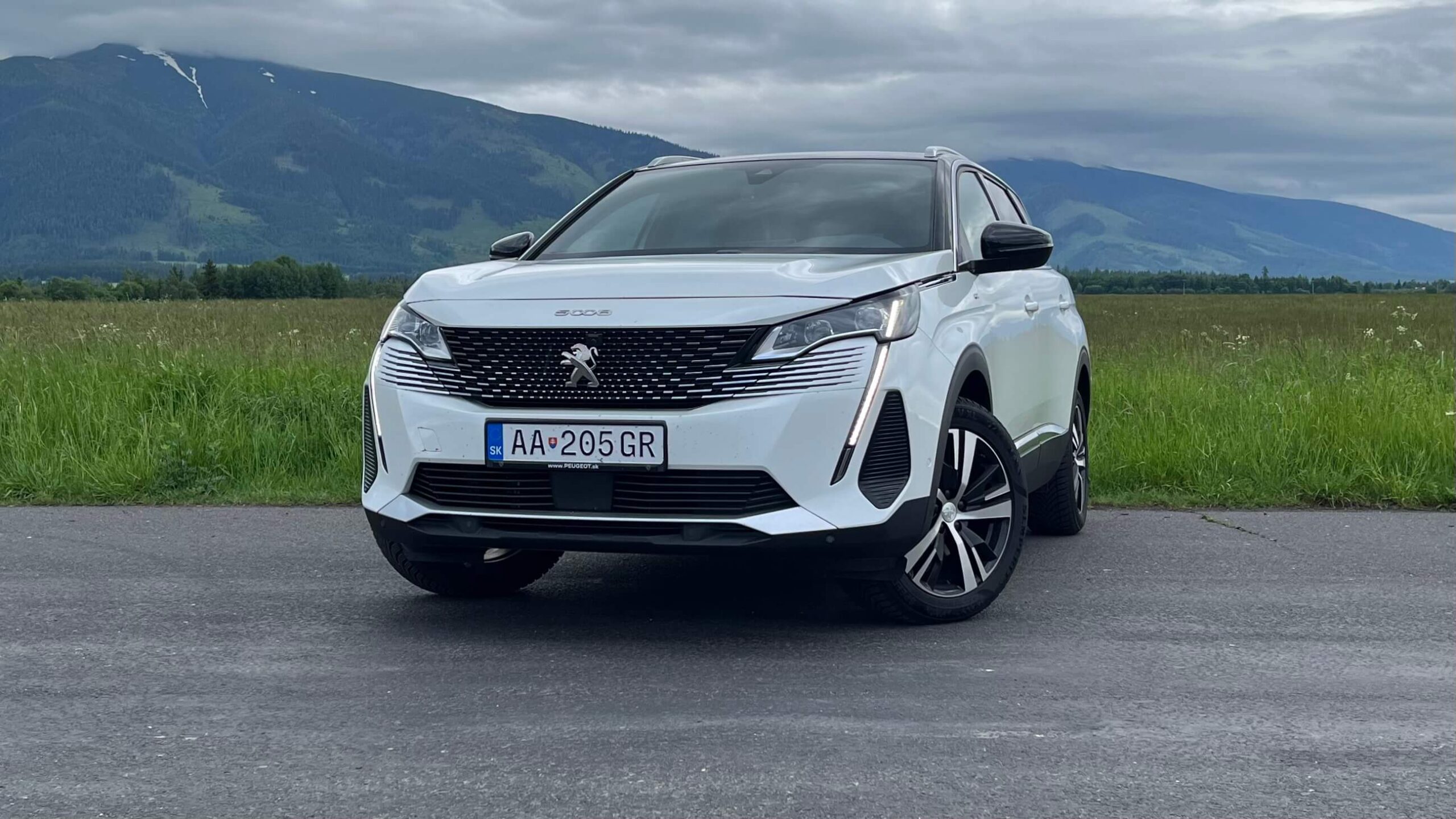 2024 Peugeot 5008 1.2 Hybrid test recenzia skúsenosti