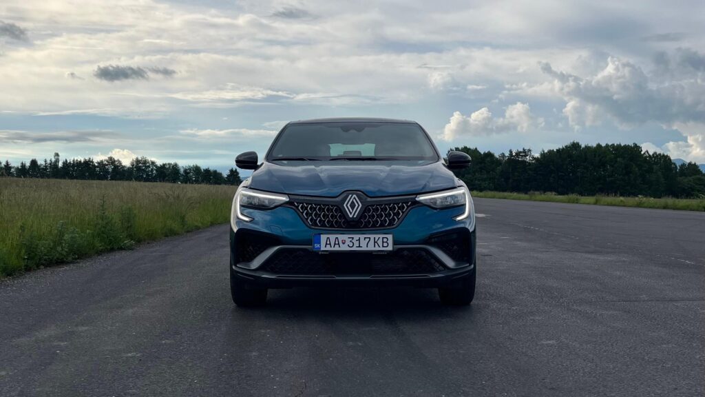 2024 Renault Arkana E-Tech Hybrid test recenzia skúsenosti