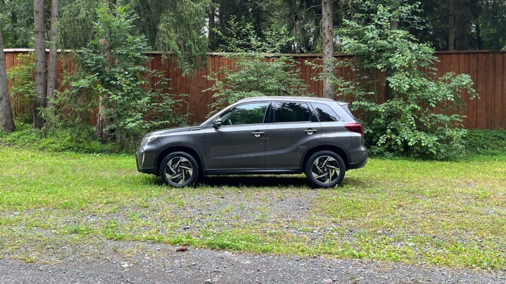 2024 Suzuki Vitara 1.4 BoosterJet Mild Hybrid 4x4 test recenzia skúsenosti