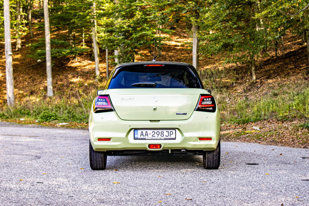 2024 Suzuki Swift 1.2 DualJet Hybrid test recenzia skúsenosti