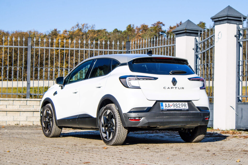 2025 Renault Captur 1,33 mild hybrid 160 test recenzia skúsenosti