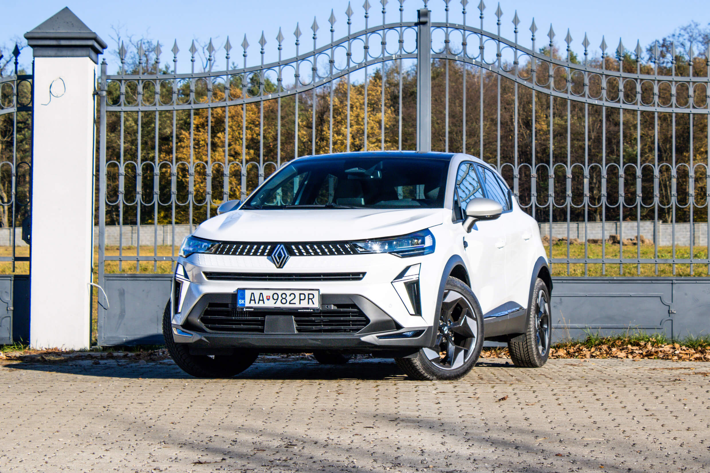 2025 Renault Captur 1,33 mild hybrid 160 test recenzia skúsenosti