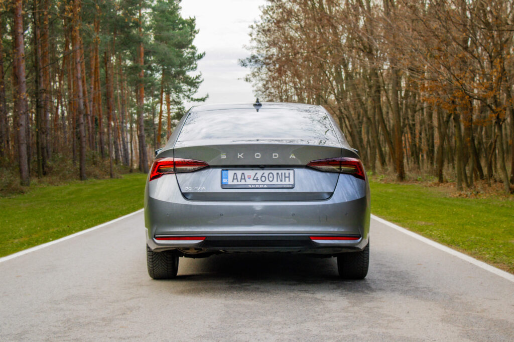 2025 Škoda Octavia 2.0 TDI 110 kW test recenzia skúsenosti