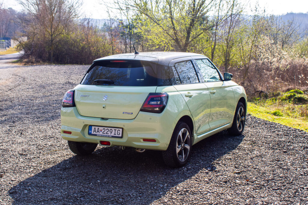 2025 Suzuki Swift 4x4 1.2 mild hybrid test recenzia skúsenosti