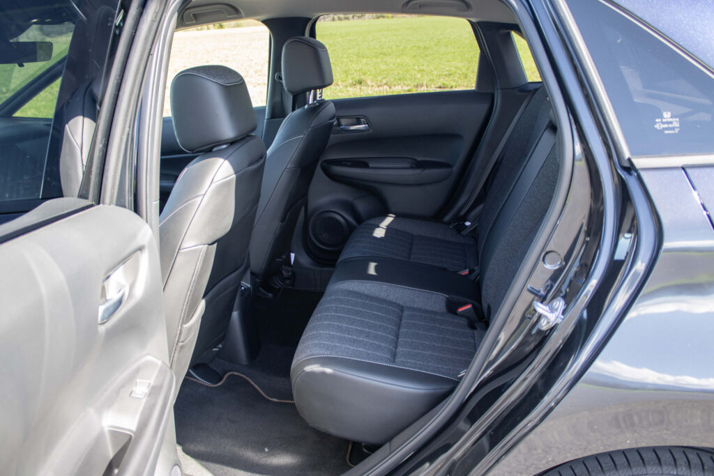 2025 Honda Jazz 1.5 i-MMD Hybrid test recenzia skúsenosti interiér