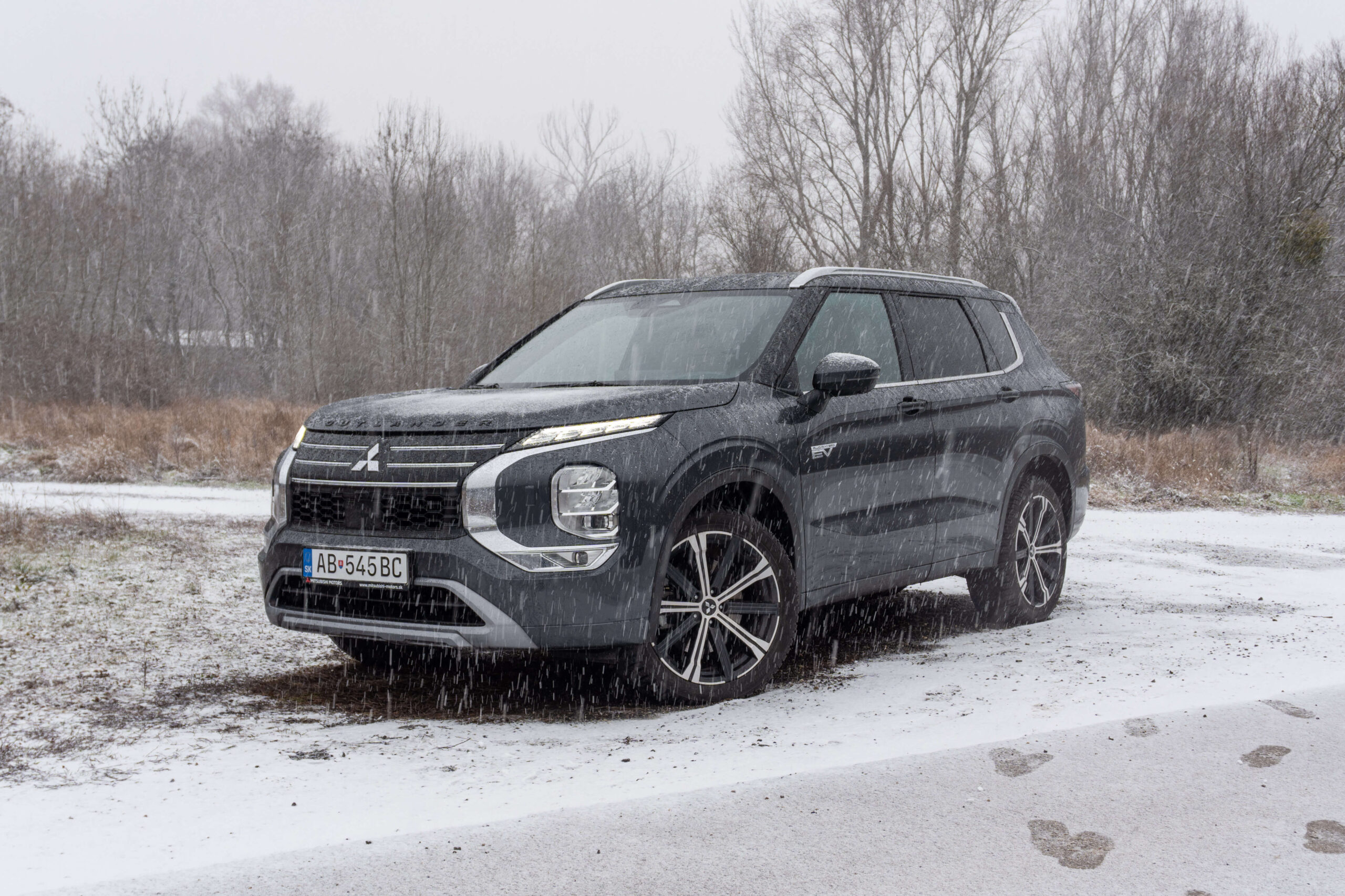 2026 Mitsubishi Outlander PHEV 4x4 test recenzia skúsenosti