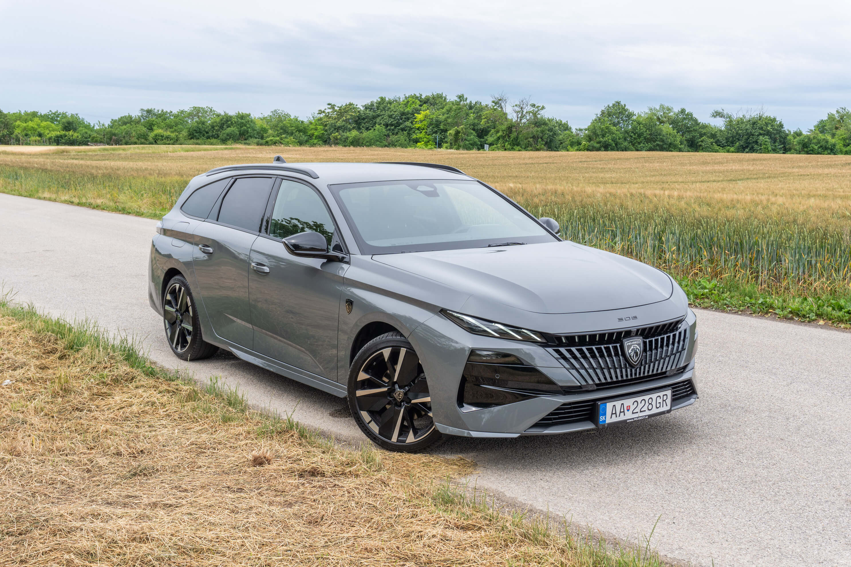2026 Peugeot 308 SW 1.2 Hybrid test recenzia skúsenosti